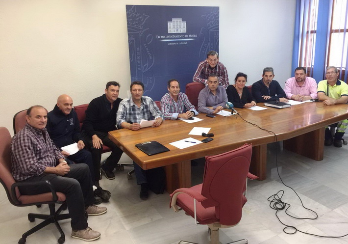 La Junta de Personal y el Comité de Empresa del Ayuntamiento de Motril llevará a cabo mañana una concentración protesta.

